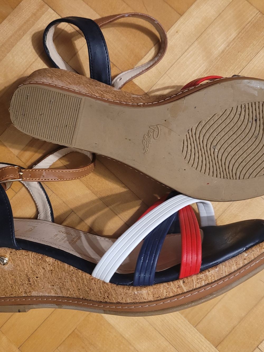 Red And Blue Platform From.piazza